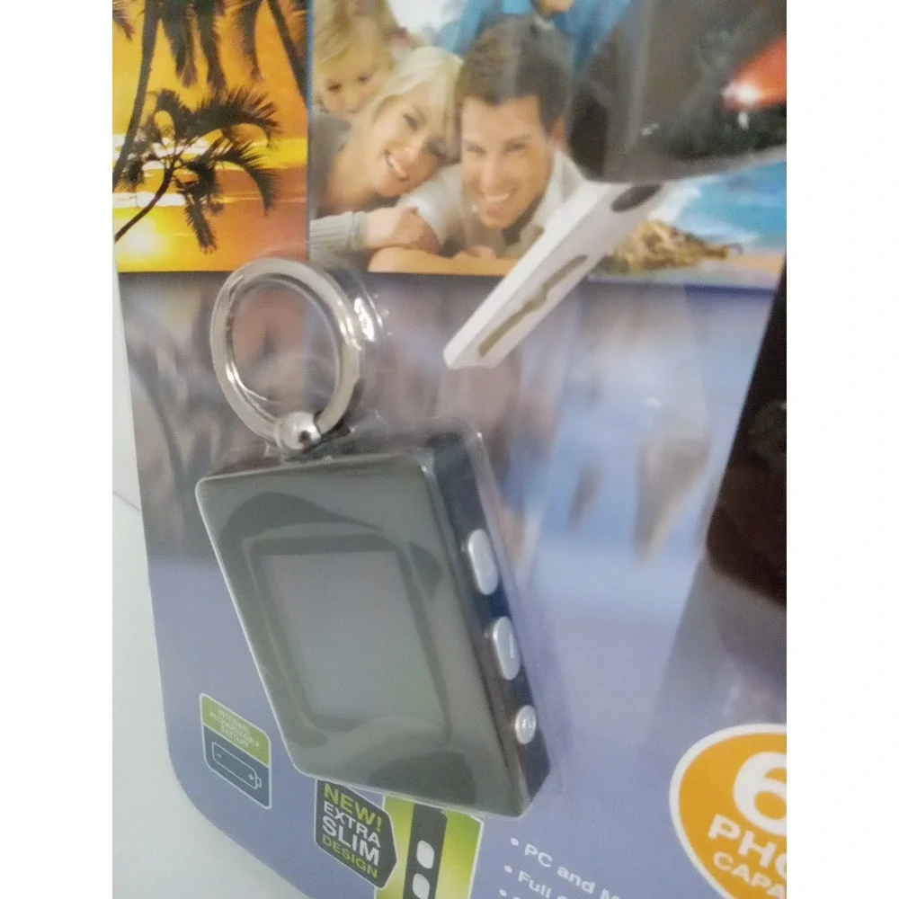 SHIFT 3 Digital Photo Album with Keychain‎ Black USB 2.0 Rechargeable